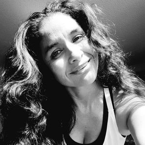 Meet your Posher, Jewels j